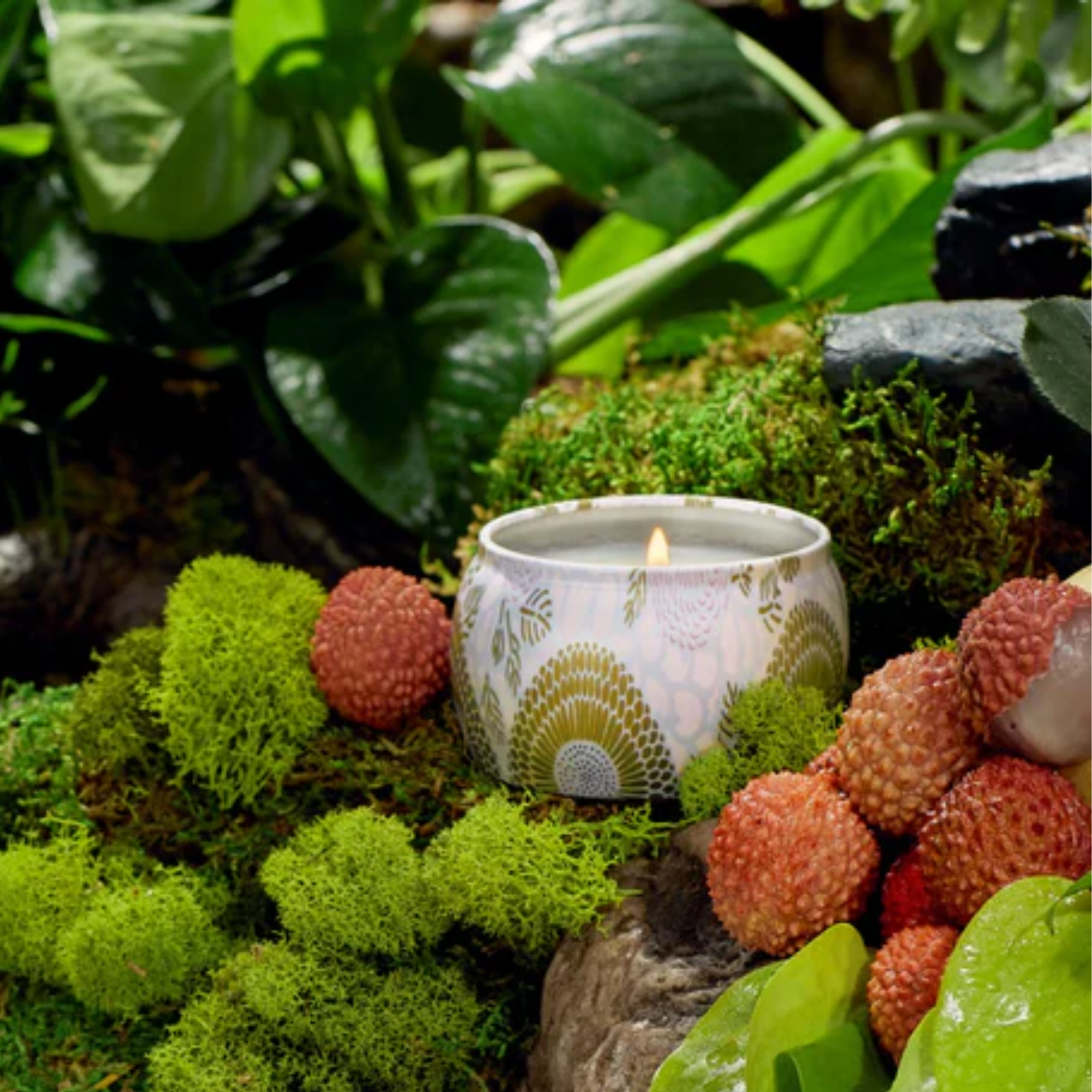 Panjore Lychee Mini Tin Candle 113g - Image 3