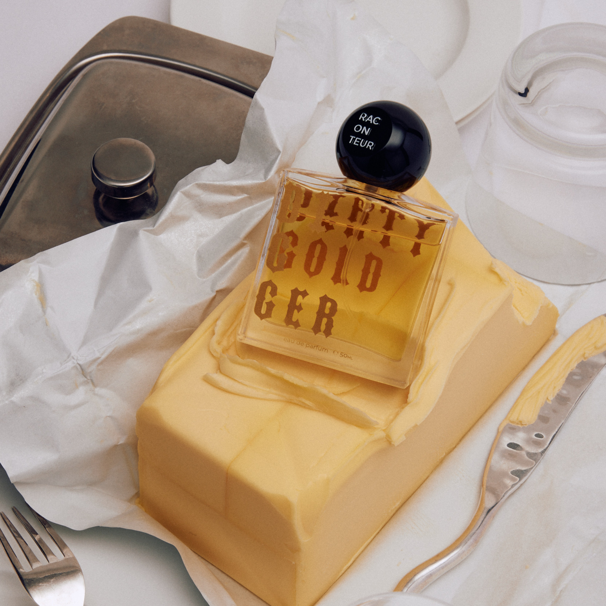 the racontuer dirty gold digger eau de parfum