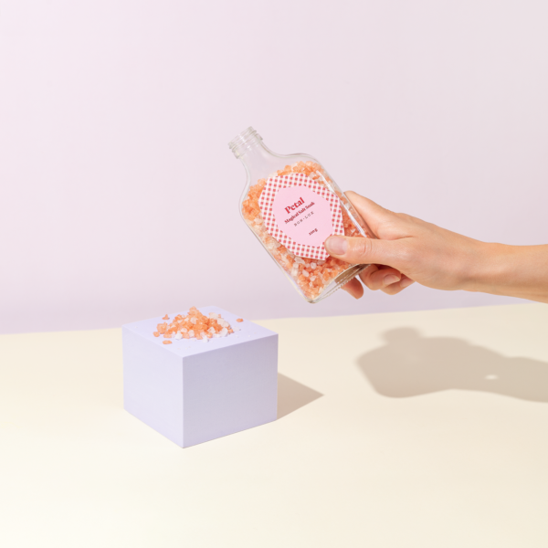 Magical Salt Soak - Petal 220g - Image 2