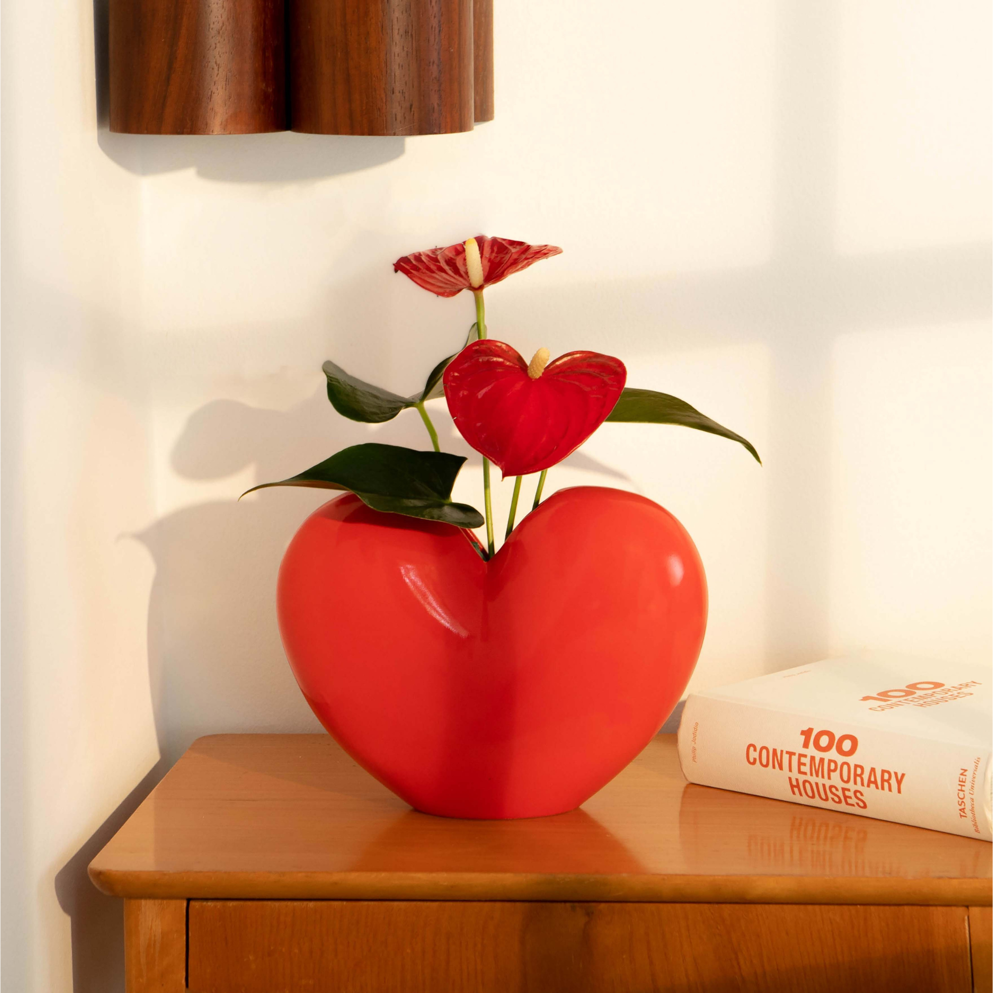 Love Vase - Image 3