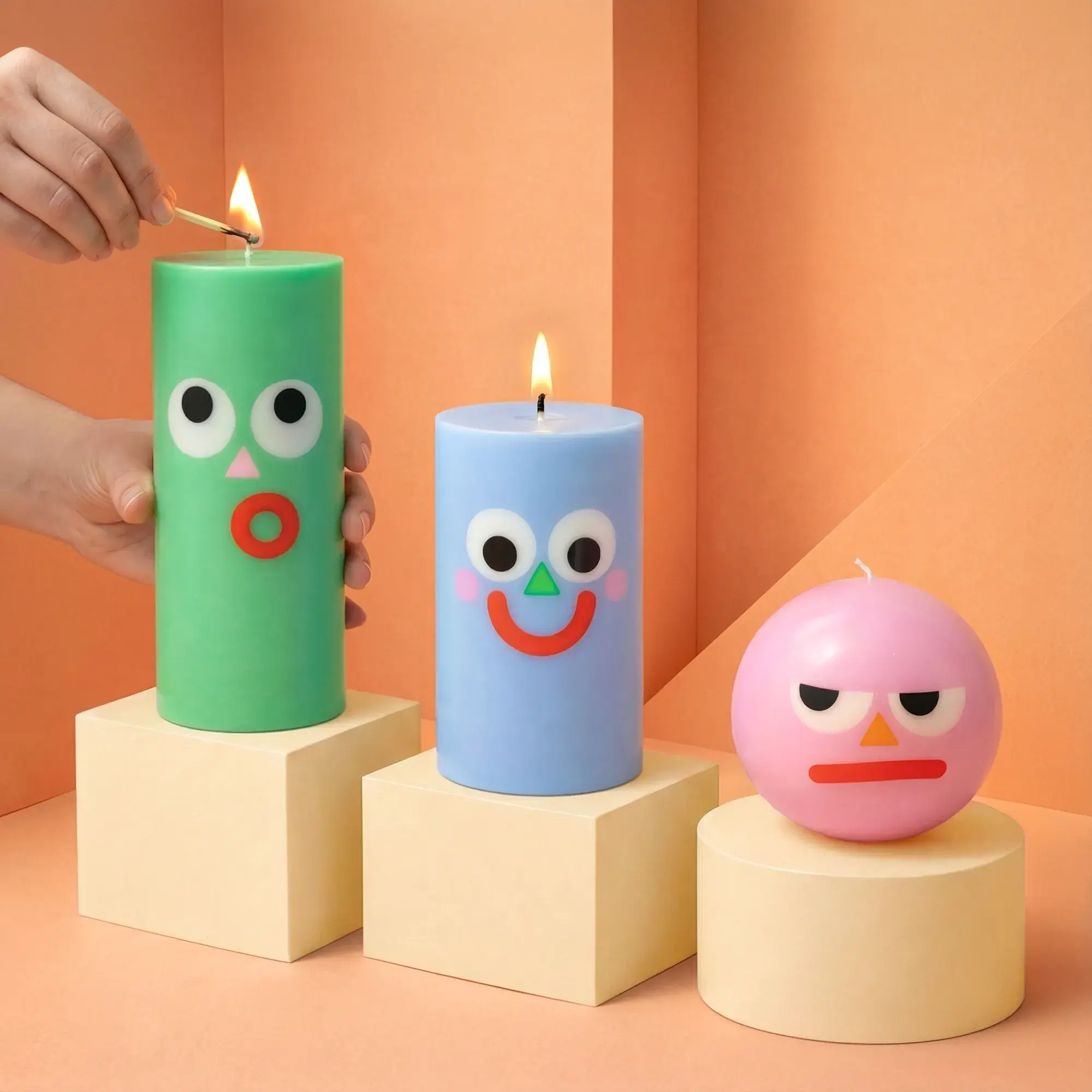Moodz™ Happy Pillar Face Candle - Image 4