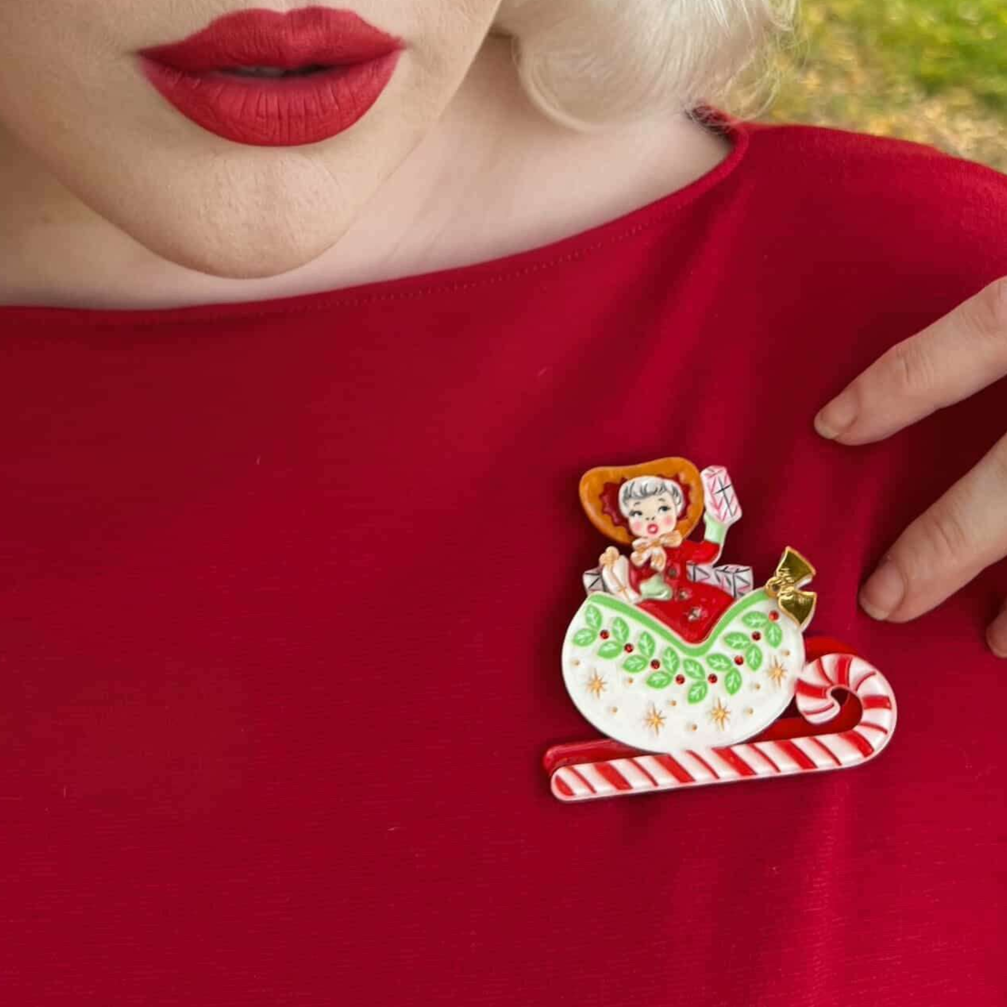 Sleigh All Day Brooch - Image 2